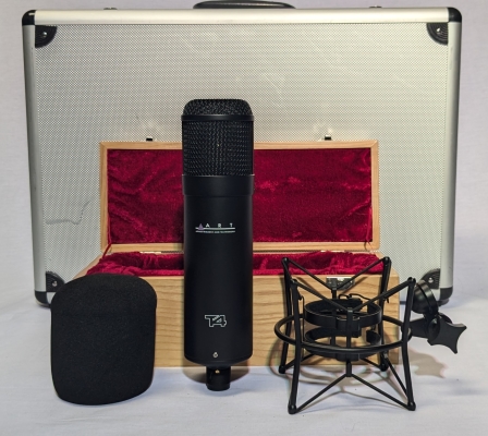 ART Pro Audio - Multi-Pattern Premium Tube Microphone Outfit